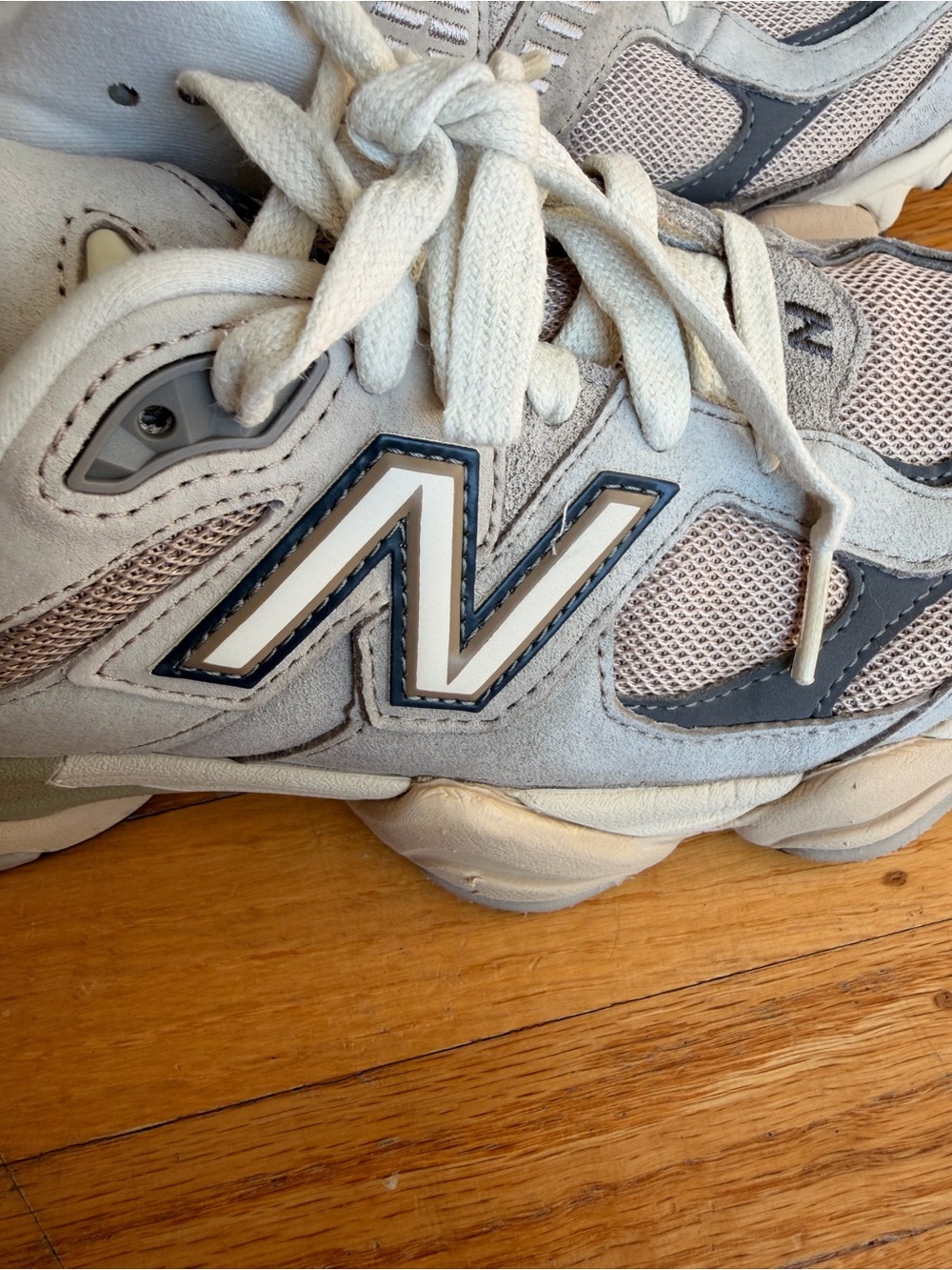 New Balance 9060 - Picture 8 of 11